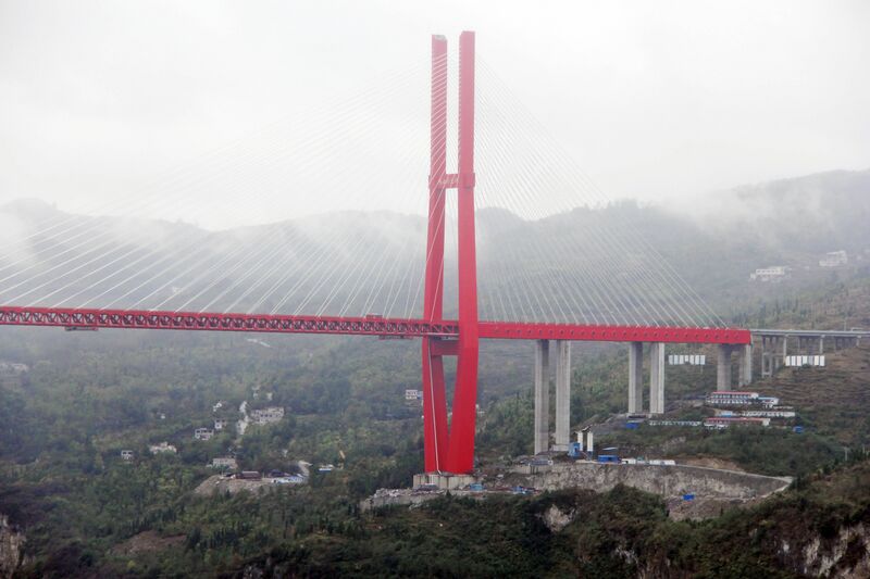 File:202YachiCloudyTowerWest.jpg