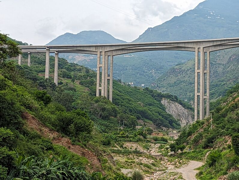 File:SanchaheGeqiaoClose.jpg