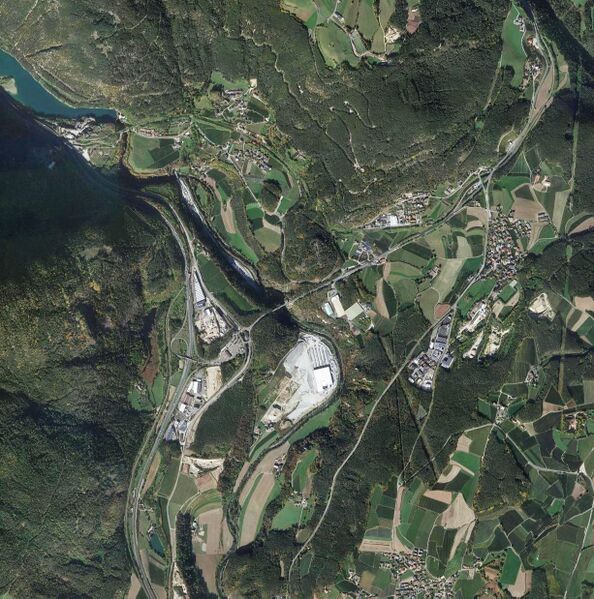File:Val Pusteria SatelliteWide.jpg