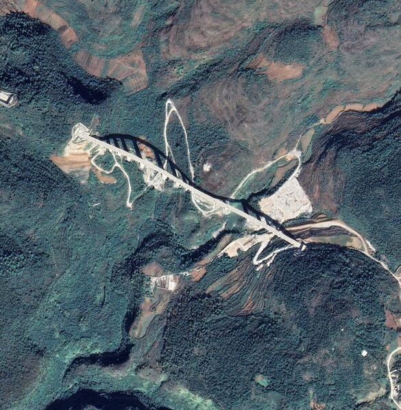 File:Huangyangpo RailwaySatellite.jpg
