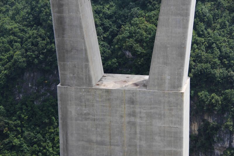 File:Liuguanghe Bridge XiqianVBase.JPG