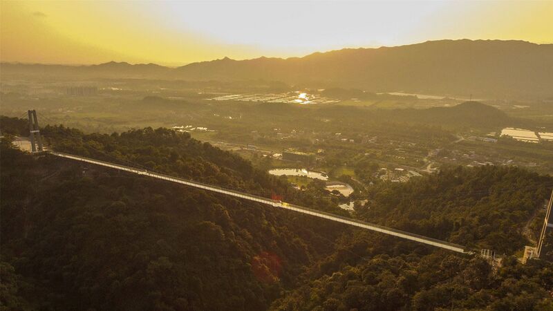 File:SanshuiNanshanGlassFootbridgeProb280mtrSpan.jpeg