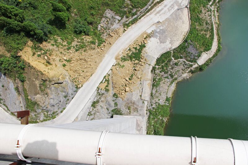 File:TuanjieshuikuDropToReservoir.jpg