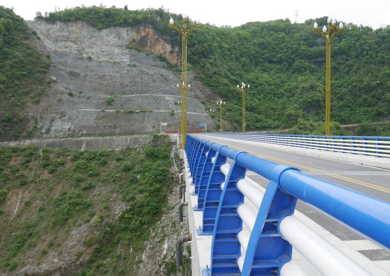 File:YesanguanBlueRailing.JPG