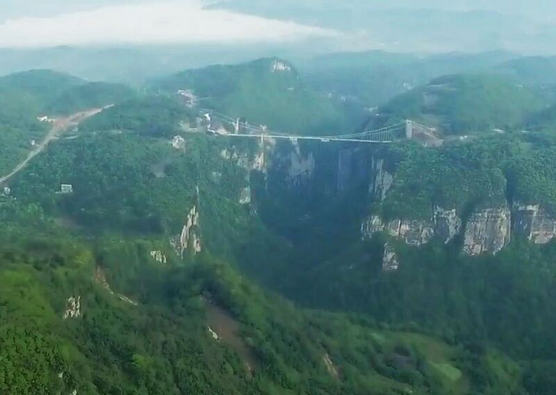 File:ZhangjiajieFarView.jpg