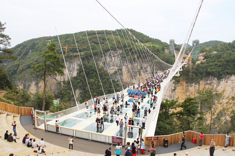 File:6ZhangjiajieCablesTheaterByEric.jpg