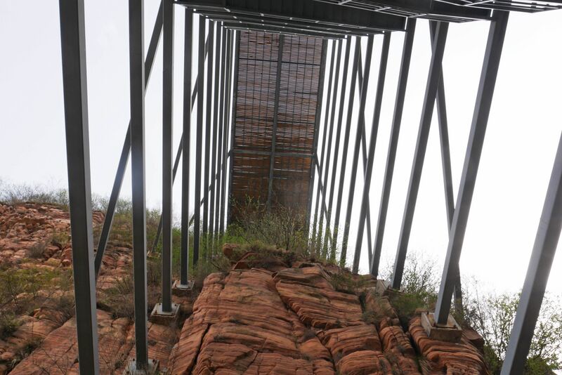 File:EastTaihangStandingTowerElevatorShaftSky.JPG
