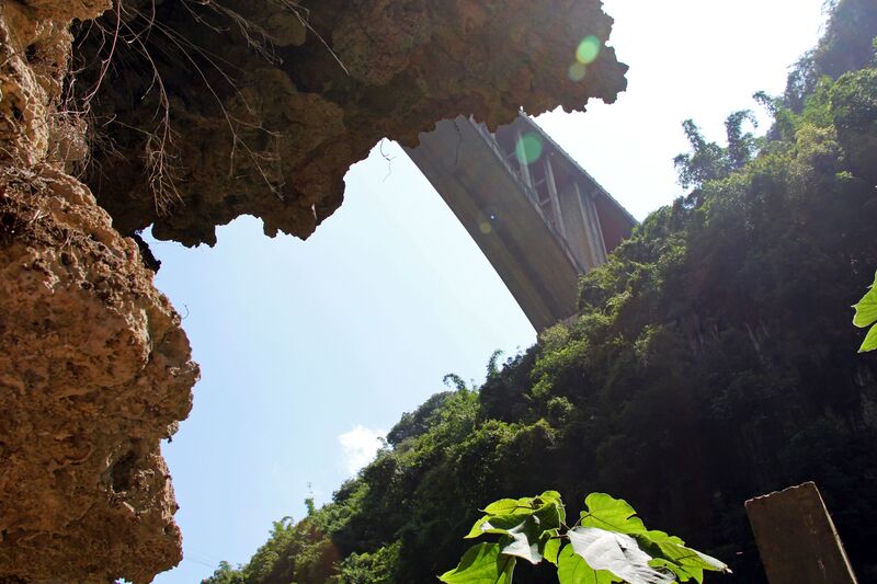 File:388MalingheParkCliff&ArchBridge.jpg