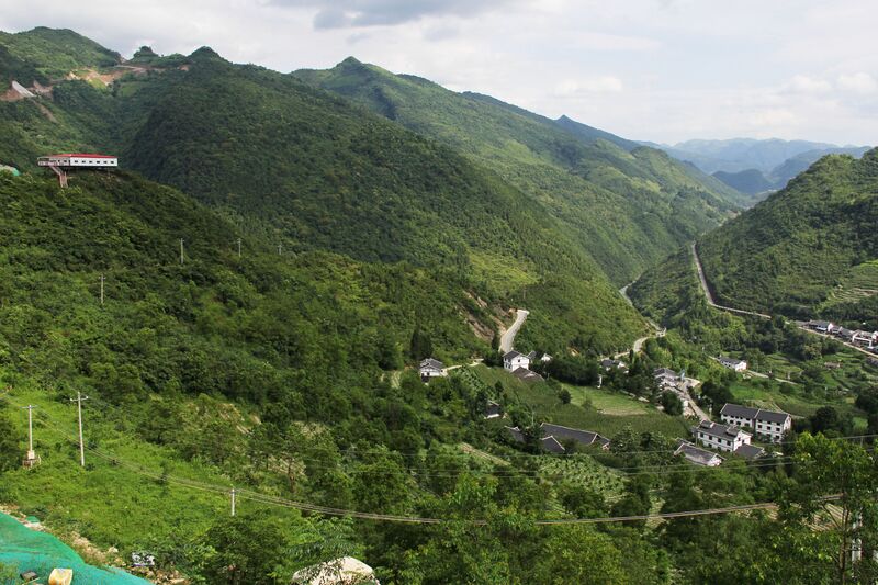File:TuanjieValleyWide.JPG