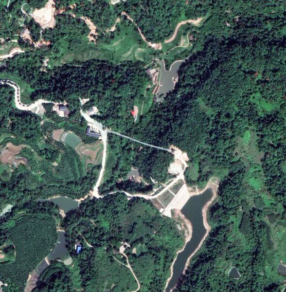 File:YinglongxiaGlassSatellite.jpg