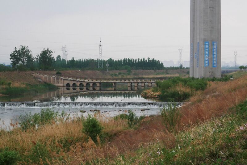 File:HongnongjianheSmallBridge.JPG