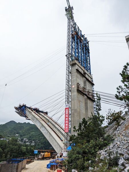 File:MinjiagouCraneTower.jpg