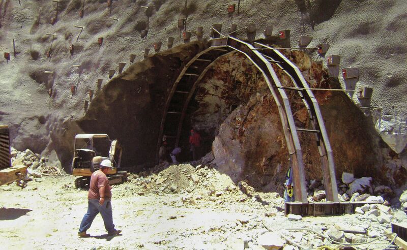 File:TunnelWallSupport.jpg