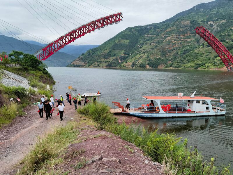 File:Xi'niuConstruction.jpg
