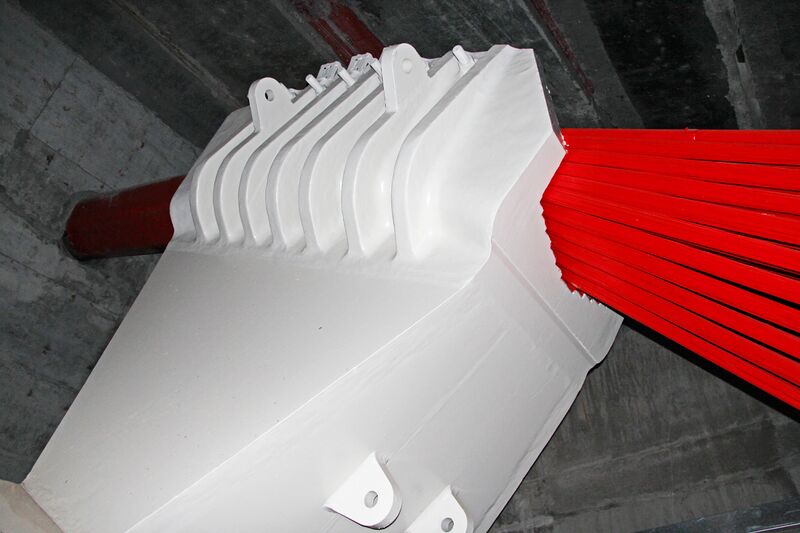 File:QingcaobeiCableSaddle.jpg