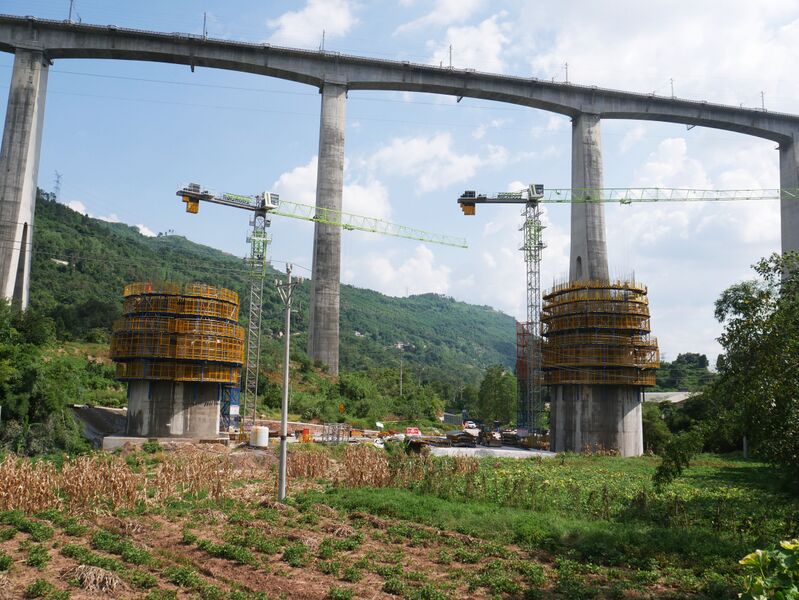 File:Xinqiao Railway Bridge YuwanFoundation13.JPG