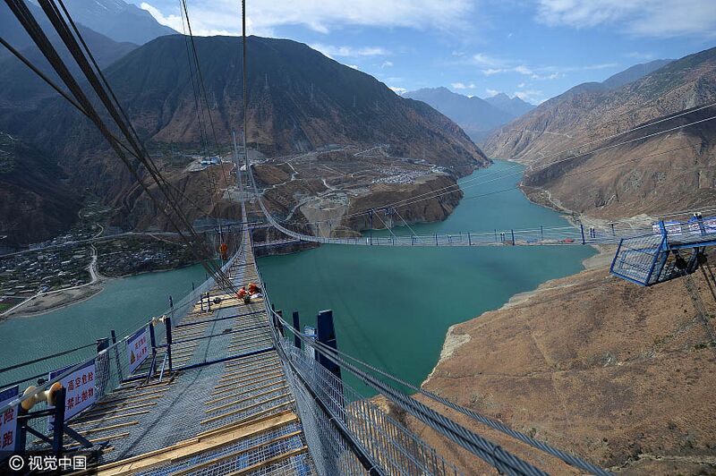 File:Daduhe Bridge XingkangCatwalksComplete.jpg