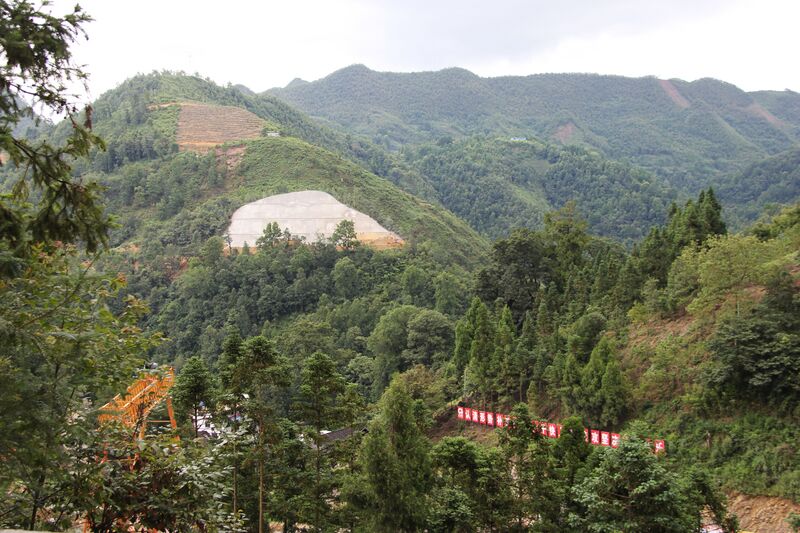 File:LaomianheSlopeView.JPG