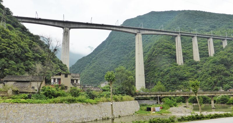 File:14YexiheRailwayWidebyFilmer.jpg