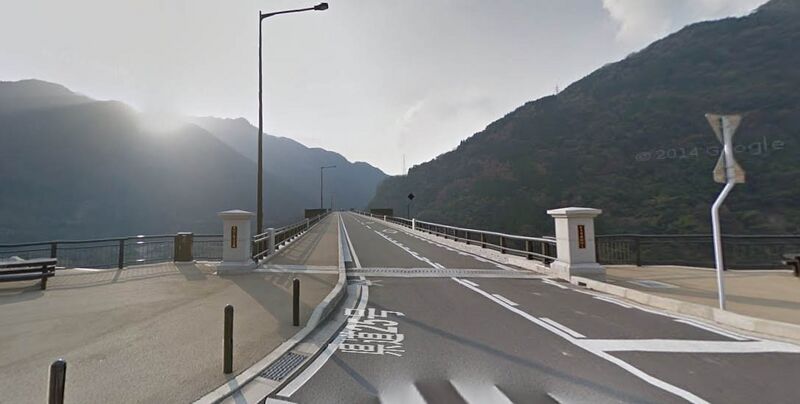 File:Atamachi 頭地大橋.jpg