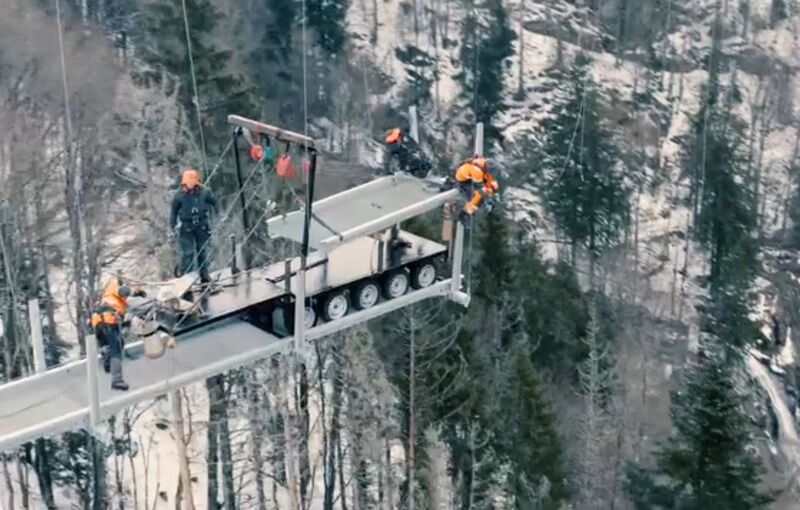 File:Blackforestline TodtnauDeckMover.jpg