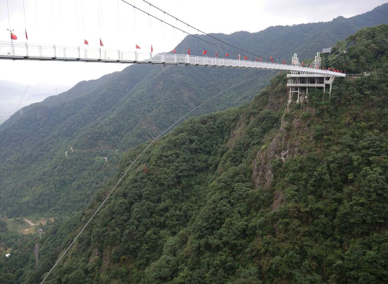 File:Lianghuangshan GlassHalfSpan.JPG