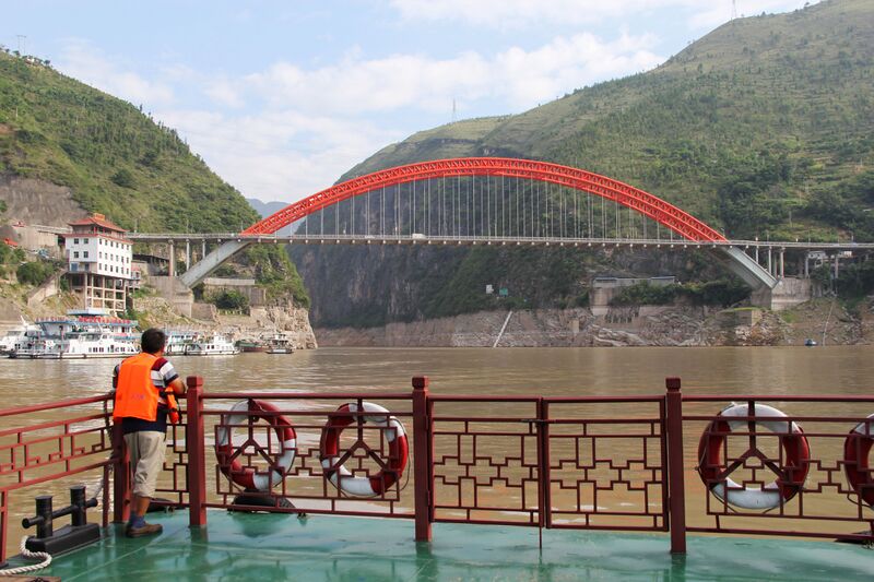 File:697LongmensBridgesFromBoat copy.JPG