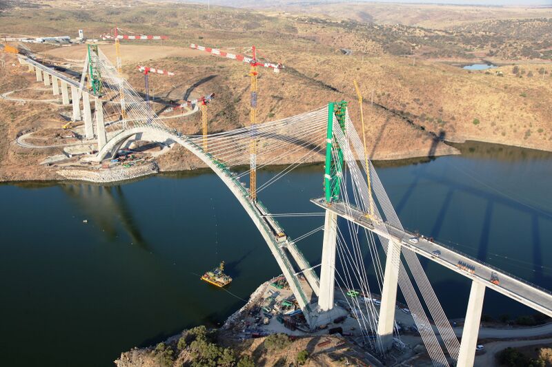 File:AlmonteRailwayBy Ciudad FCC2.jpg