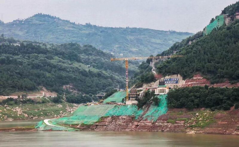 File:XintianYangtzeShoreline.jpg