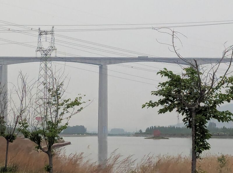 File:HongnongjianheLakeGray.jpg
