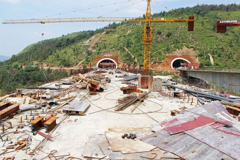 File:XiyoudongYellowCrane&Deck.jpg