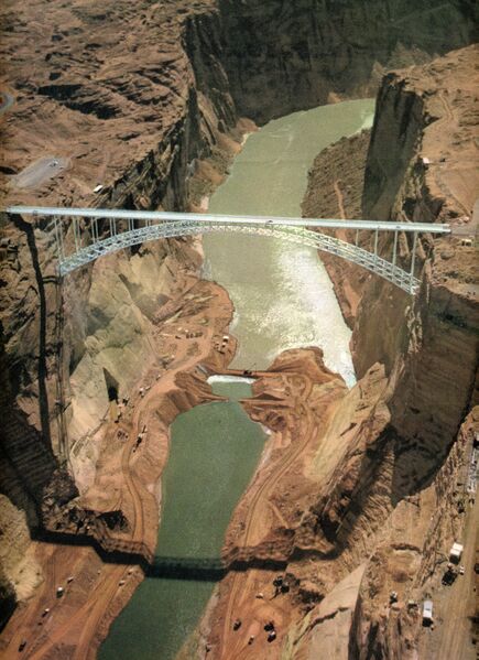 File:1GlenCanyonAZHwys.jpg