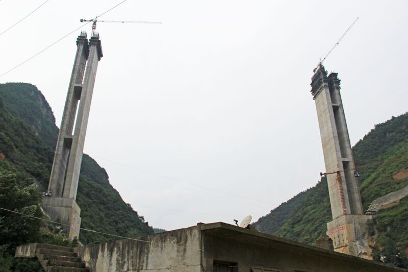 File:344NayongPiers&Sky.jpg