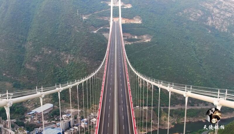 File:Chishuihe Bridge HongjunDroneCablesMountain.jpg