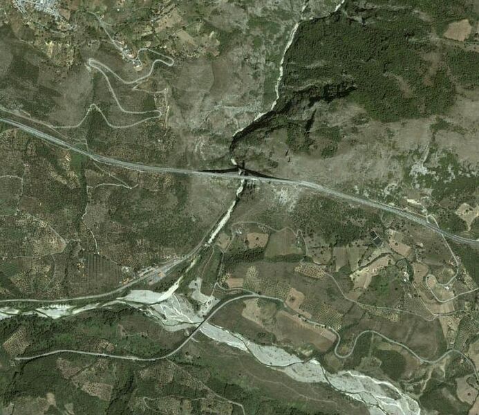 File:6PlatanoAerial.jpg
