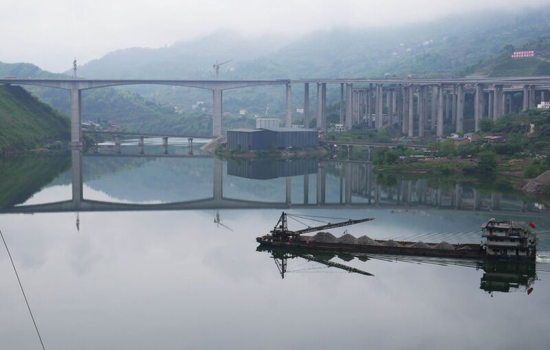 File:YangliubaGraySideWide.JPG