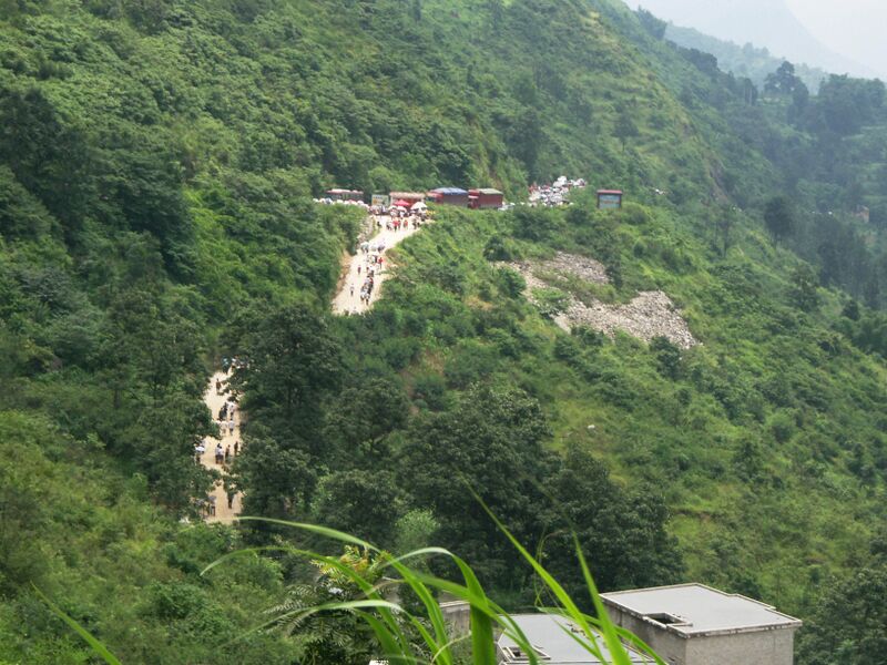 File:9BalingheRoadTrailJunction.jpg