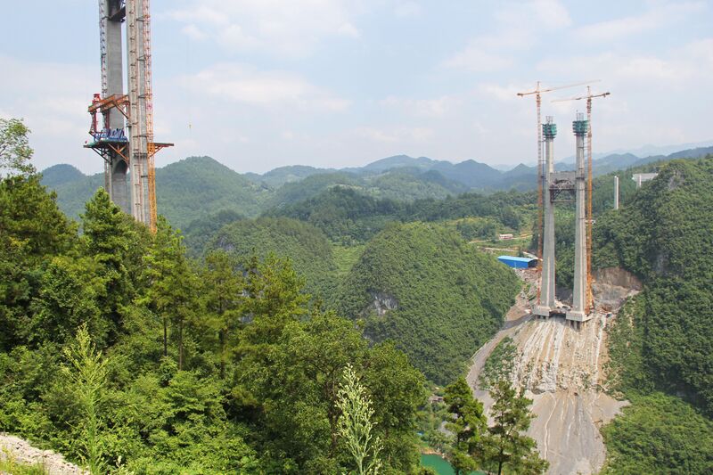 File:116ZhongjianheTowerTowersView.jpg