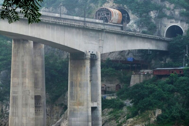 File:126JialingRailwayByJiang copy.jpg