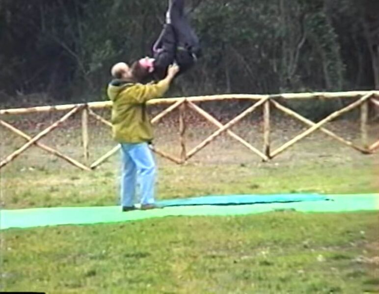 File:ArroneBottom.jpg