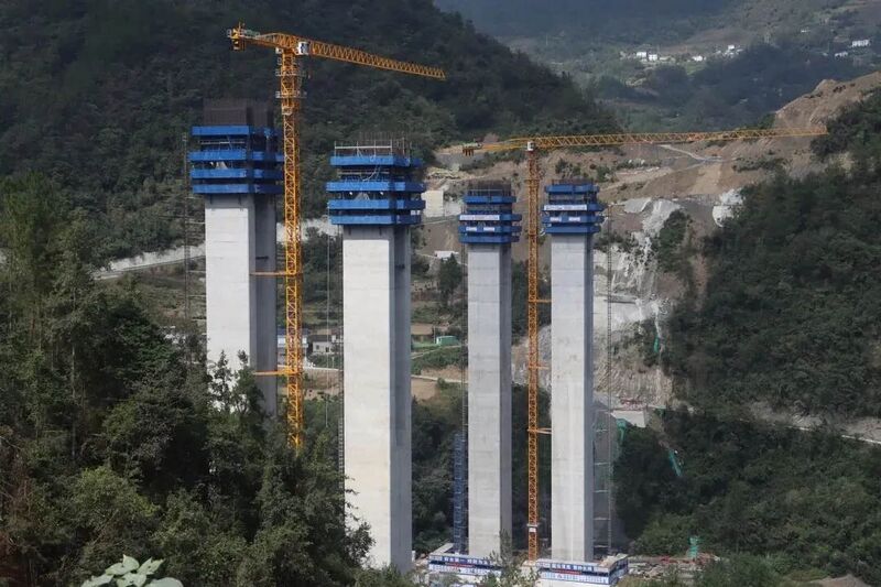File:JiuwantangPiersConst.jpg