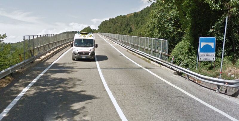 File:Serra Vaccaro Ponte.jpg