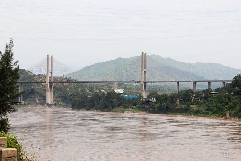 File:JinshajiangXipanSide.jpg