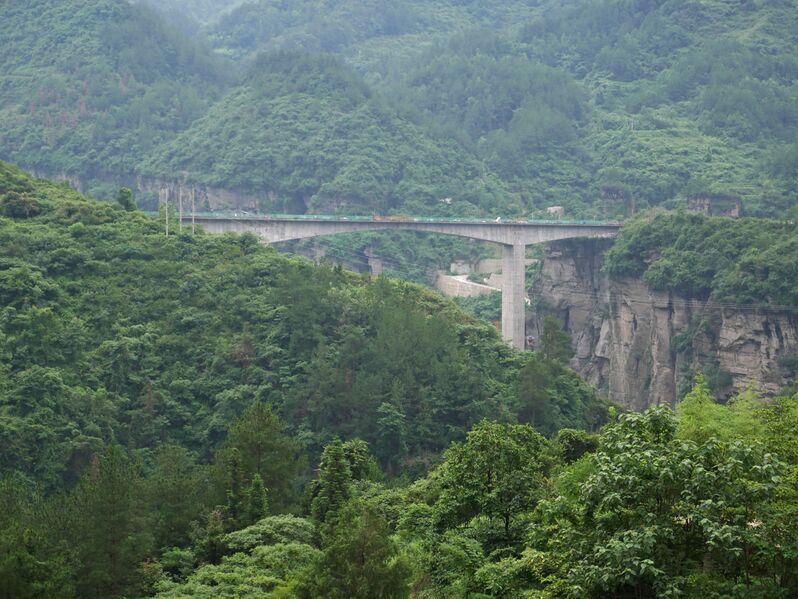 File:NiulangbaLonglens.JPG