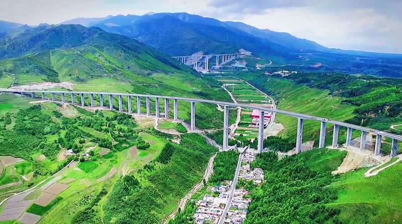 File:Wolonggou BridgesHighDrone.jpg