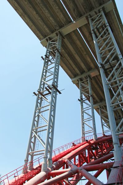 File:80MengdongDeckSupports .jpg