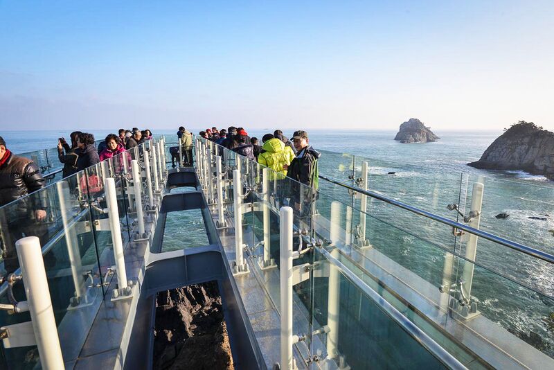 File:BusanSkywalk-1.jpg