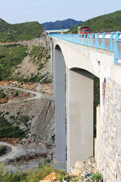 File:GuihuaPiers.jpg