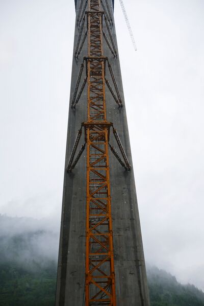 File:HeikuanggouFour 121 Meters.JPG