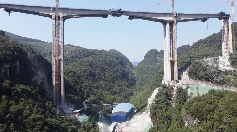 File:SifangbeigouCranes.jpg